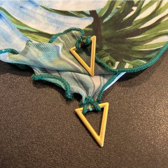 NWT Swiminista x Christian Lacroix Tropical Leaf Sarong / Cover-Up – 40”x19” - Picture 3 of 3